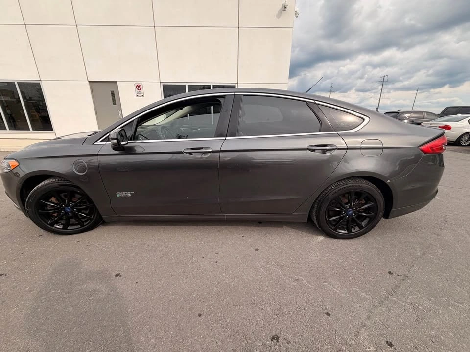 2017 Ford Fusion Plug-in Hybrid - photo 2