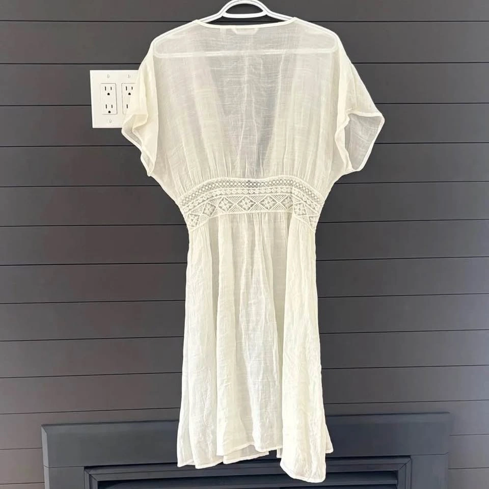 La Vie En Rose • Medium • White Cover-Up - photo 3