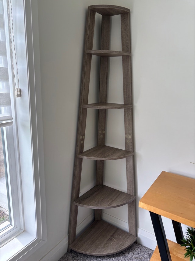 Bookshelf
