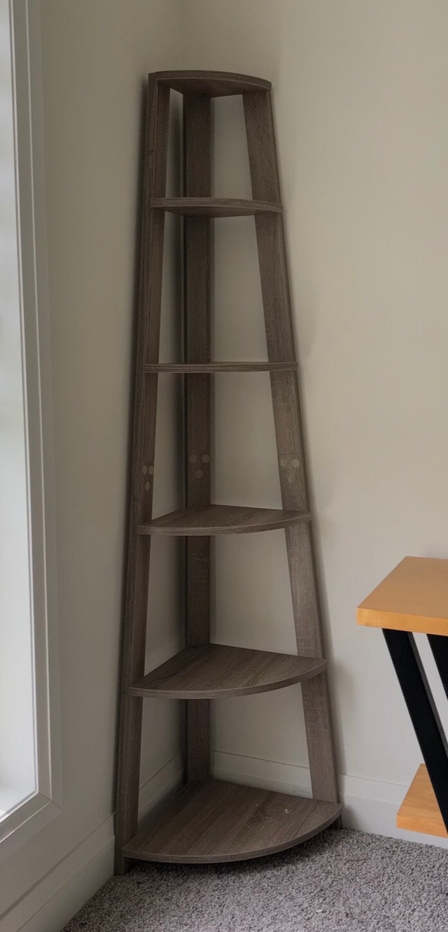 Bookshelf - photo 3