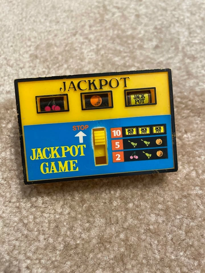 Vintage Handheld Gambling Games - Roulette and Jackpot - photo 2