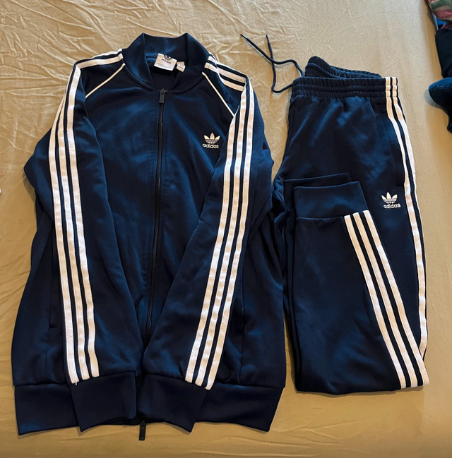 ADICOLOR CLASSICS SST TRACK PANTS & TRACK JACKET