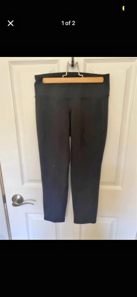 Black Athletic Capri Leggings