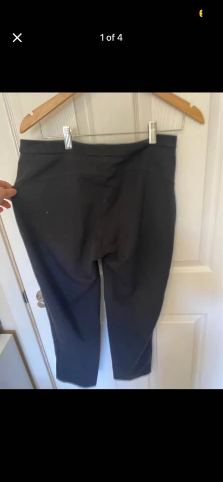 Size 8 Lulu Lemon Pants Trousers - Black and Olive Colours Avail - photo 3