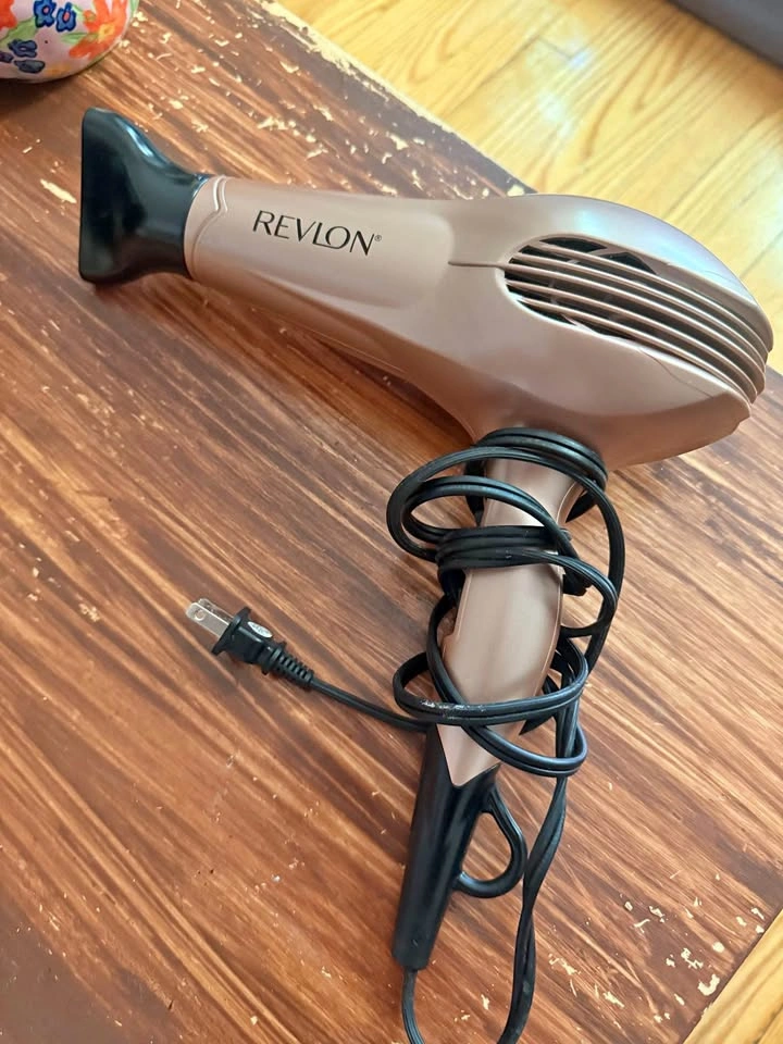 Revlon 1875W Lightweight/ Fast Dry Hair Dryer