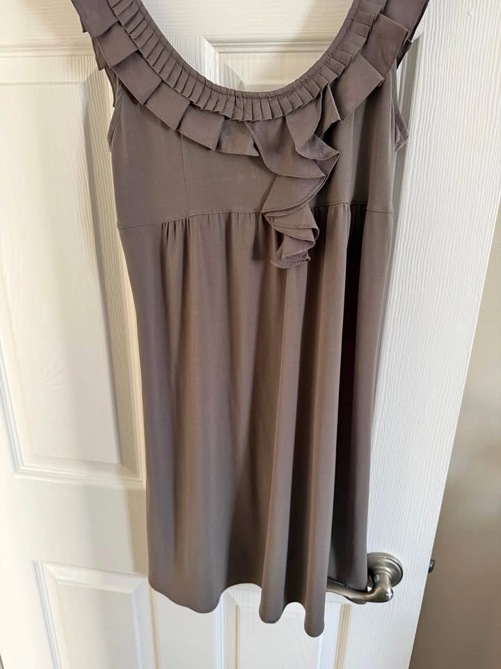 Banana Republic Ruffle Neck Sleeveless Dress Size 8