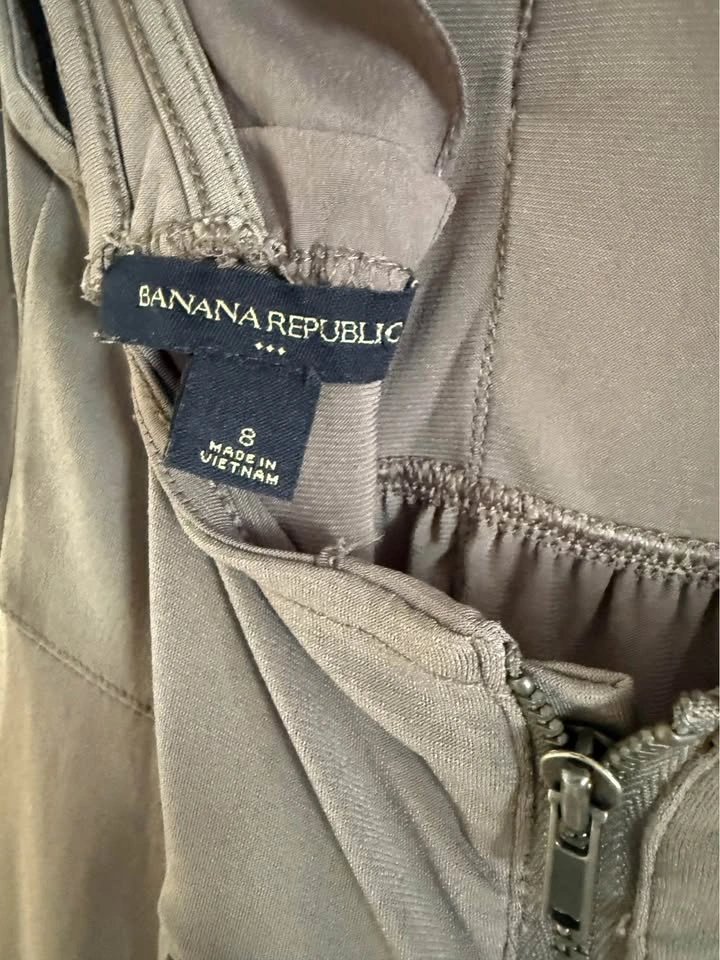 Banana Republic Ruffle Neck Sleeveless Dress Size 8 - photo 4