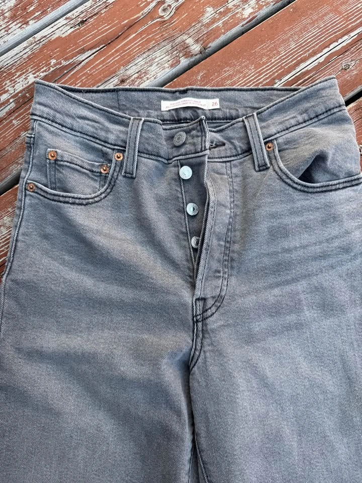 Levi's Women’s Ribcage Straight Ankle Grey Wash Jeans Size 26” - photo 3