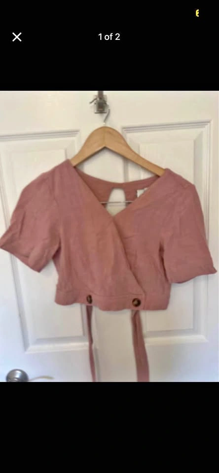 Top shop Open Back Cropped Tee