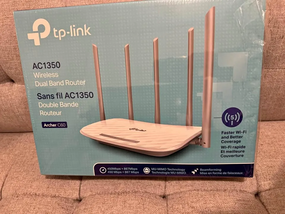 TP-Link AC1350 High Speed Internet Router thumbnail