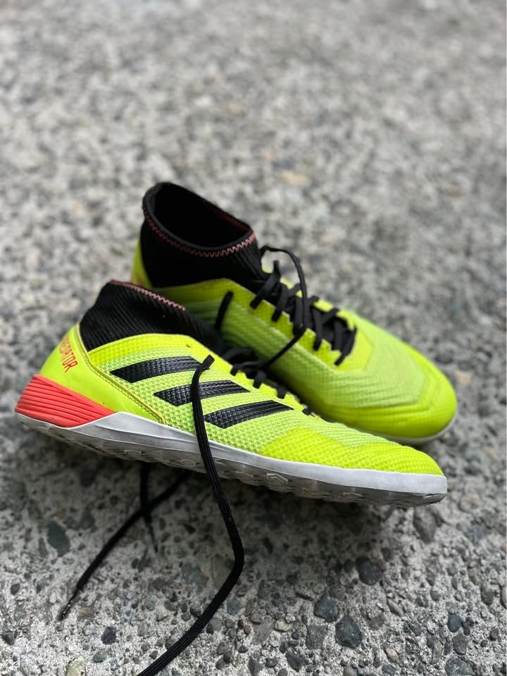 Adidas Predator 18.3 Indoor Soccer Shoes Size 11 - photo 2