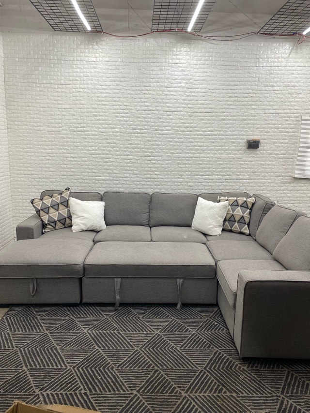 FREE DELIVERY Sectional