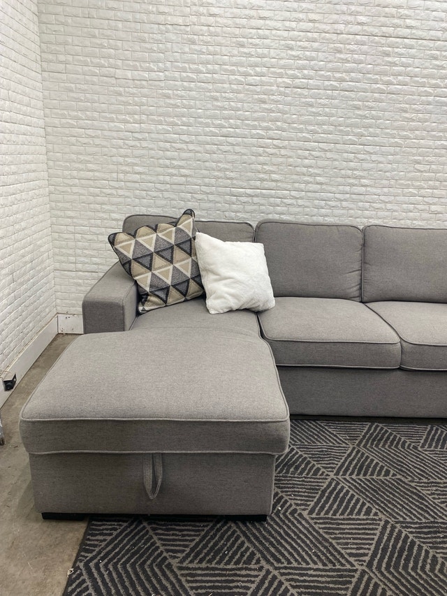 FREE DELIVERY Sectional - photo 3