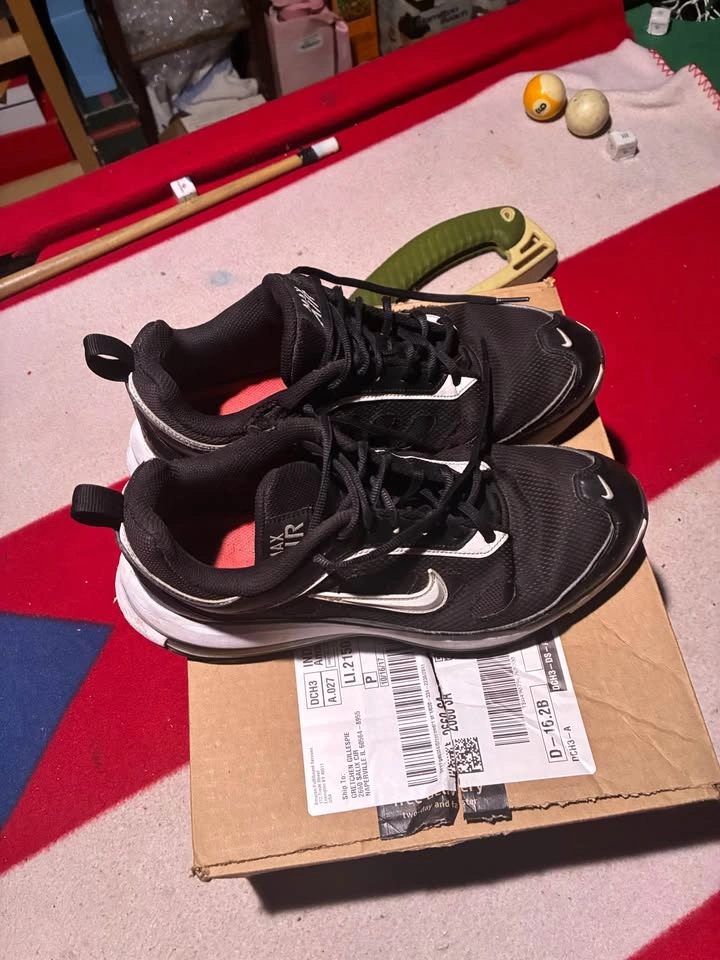 Black and white mens sneakers - photo 2