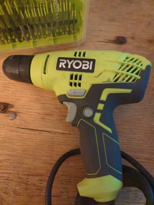 Ryobi Drill and 101-Piece Drilling and Driving Kit - photo 2