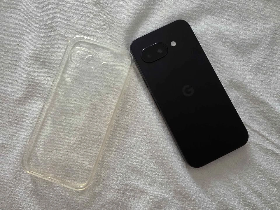 Google Pixel 9a - photo 2