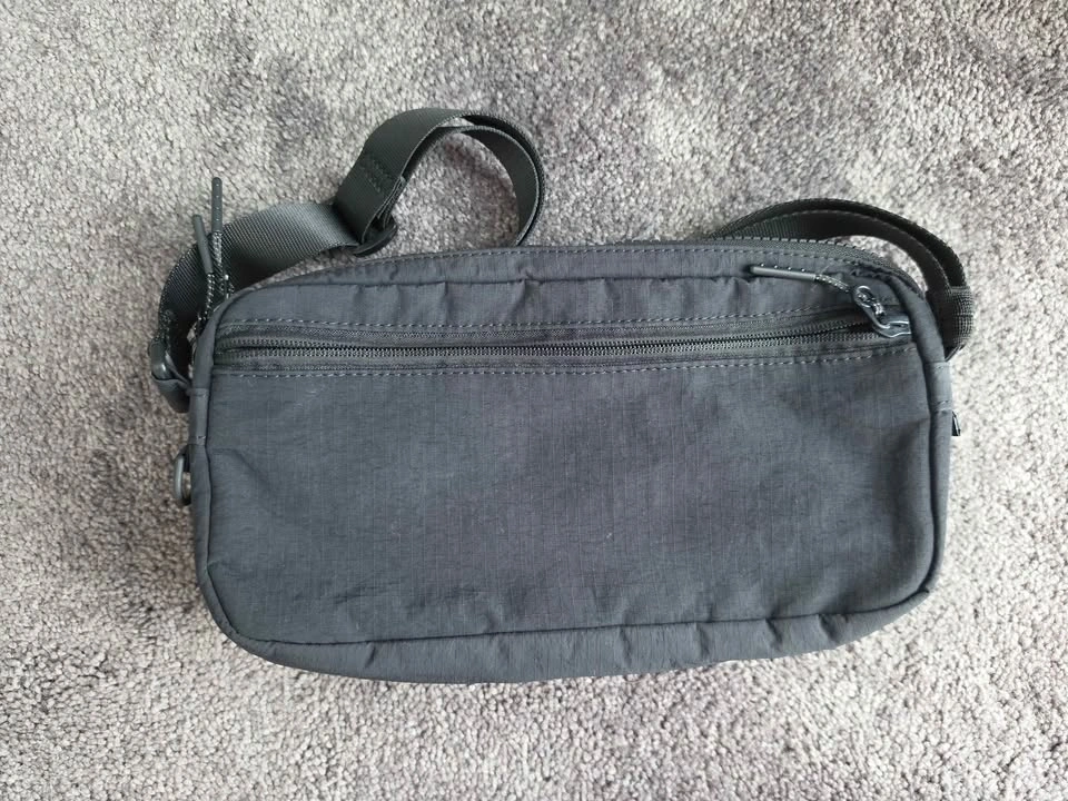 Lululemon Shoulder Bag - photo 2