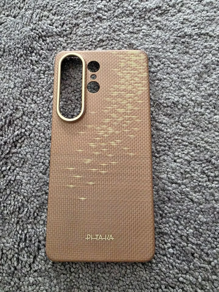 Galaxy S26 Ultra Pitaka Case with Aaron Button