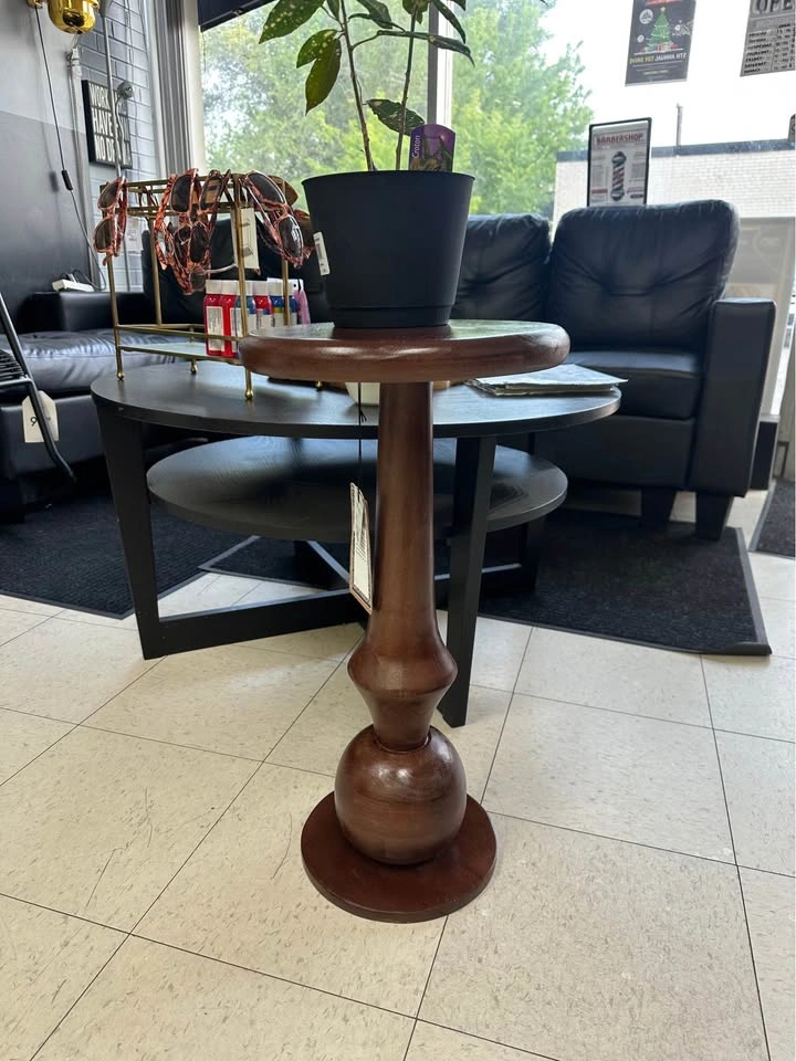 Round Wooden Pedestal Drink Table - photo 5