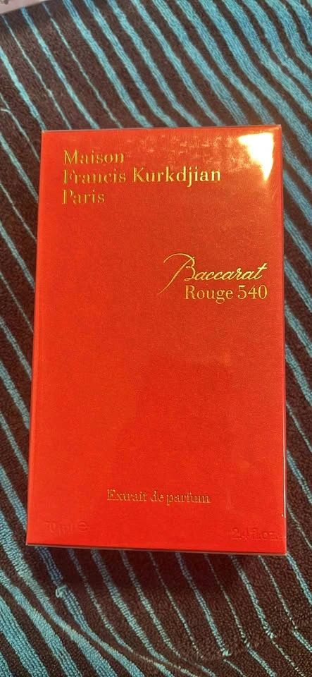 BACCARAT ROUGE 540 Extrait de parfum