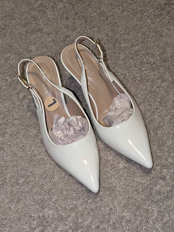 Bridal Shoes 3" heels, Bridal Bouquet and Veil