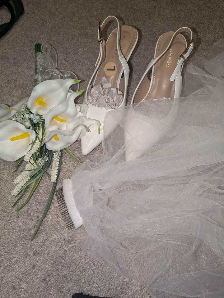 Bridal Shoes 3" heels, Bridal Bouquet and Veil - photo 5