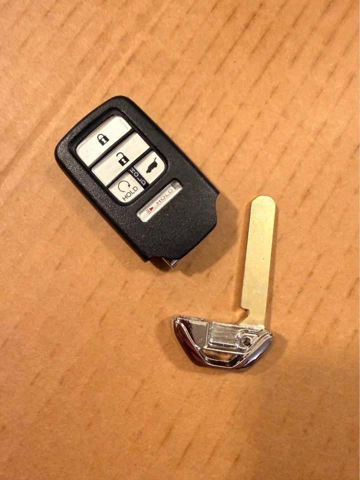 Honda key fob - photo 3