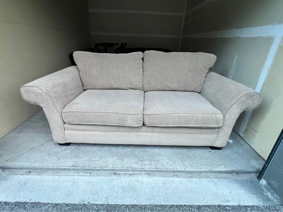 FREE DELIVERY 🚚 Beige Couch Potato Sofa Couch - photo 4