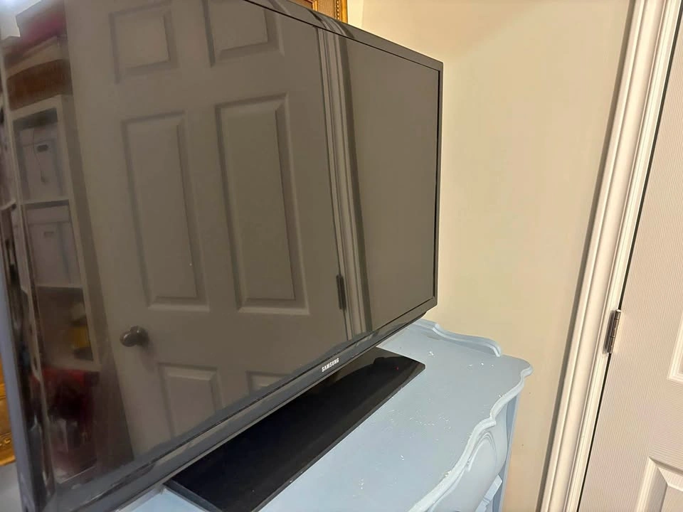 Samsung 37” Full HD LED TV – Great Condition