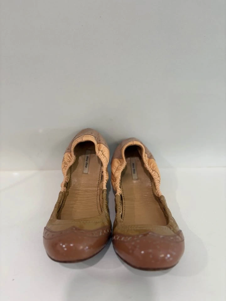 Miu Miu Vintage Scrunch Brogue Laser-Cut Ballet Flats - 36 - photo 2