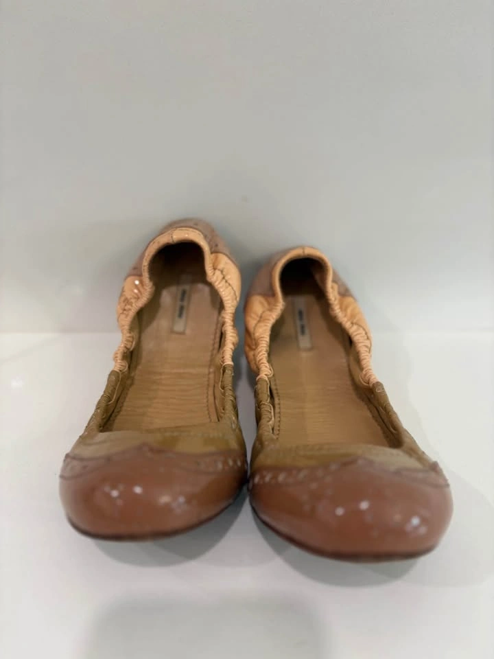 Miu Miu Vintage Scrunch Brogue Laser-Cut Ballet Flats - 36 - photo 3