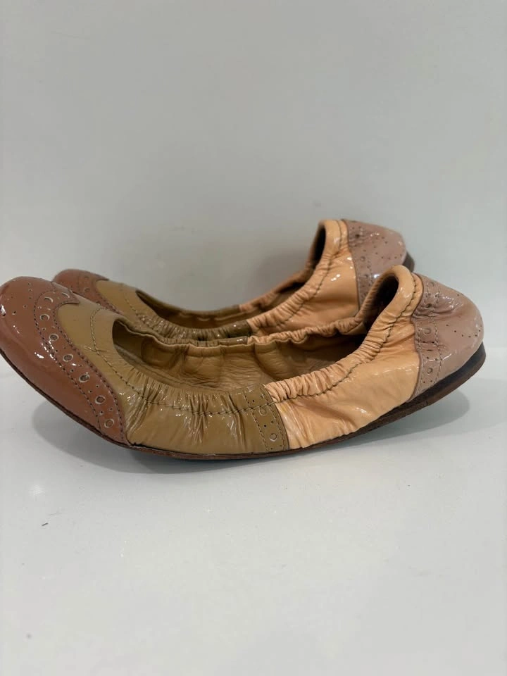 Miu Miu Vintage Scrunch Brogue Laser-Cut Ballet Flats - 36 - photo 5