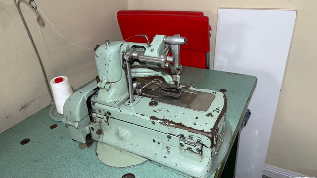 Reece Buttonhole Machine