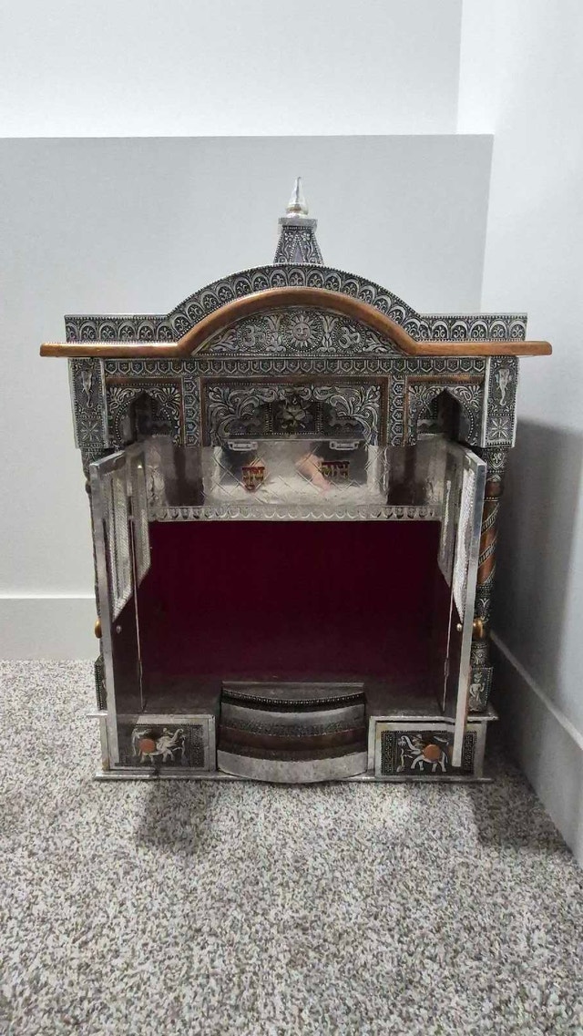 Oxidized mandir - small temple - photo 2