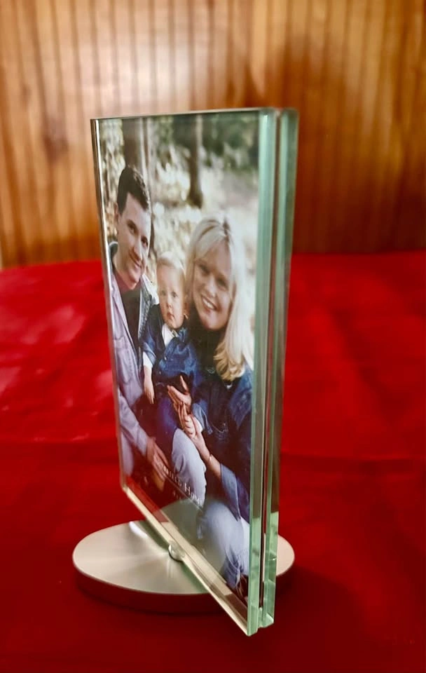 Glass Spin Photo Frame 4x6 - Sheffield Home (Never used) - photo 2