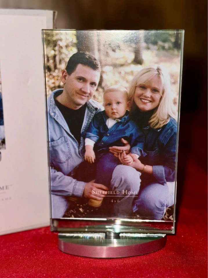 Glass Spin Photo Frame 4x6 - Sheffield Home (Never used) - photo 4