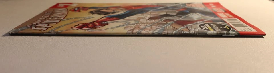 Amazing Spider-Man #1 1st Cameo App of Cindy Moon (Silk) - photo 4