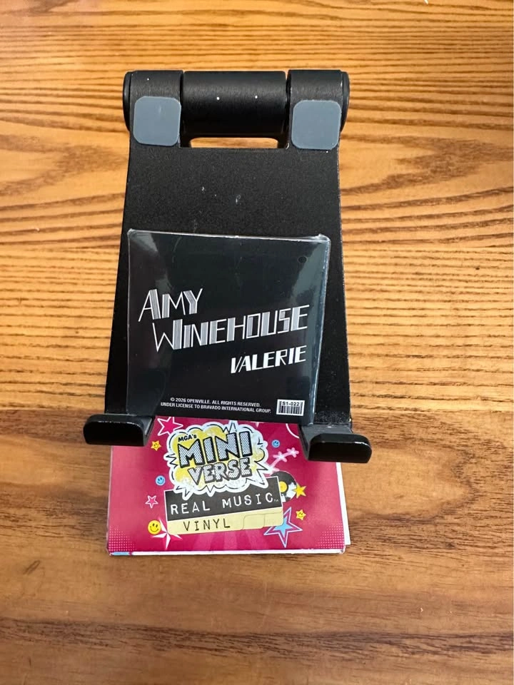 MGA's Miniverse Real Music Vinyl Amy Winehouse Valerie - photo 2