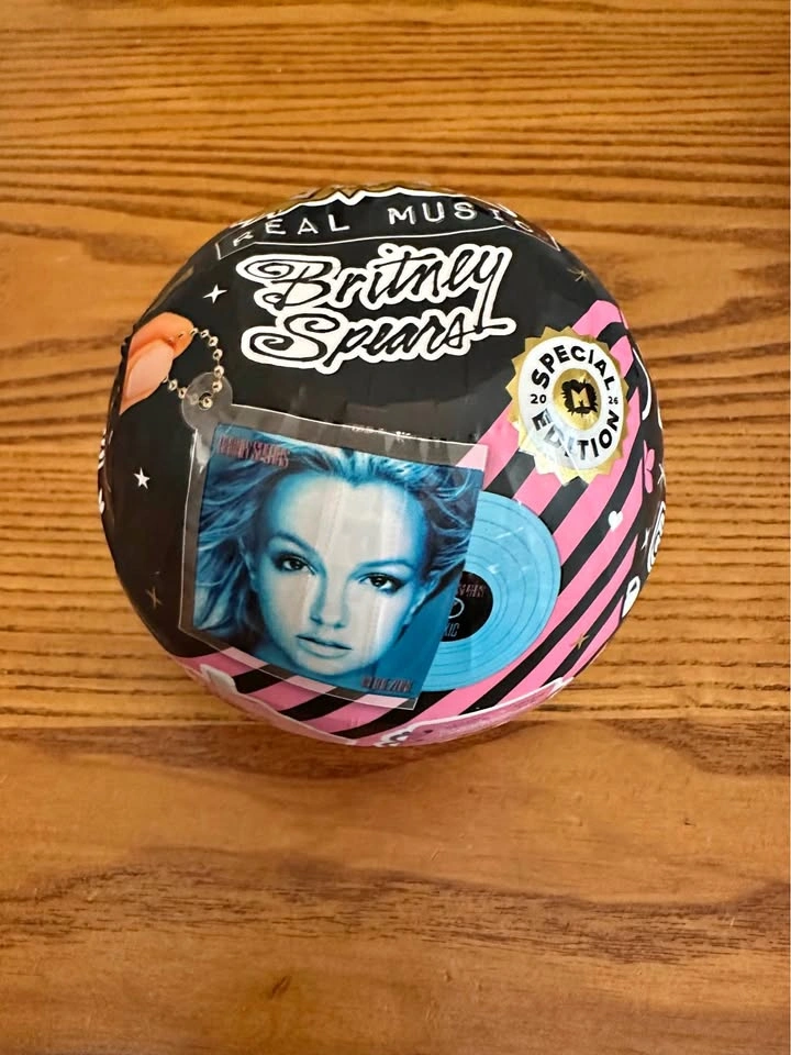 MGA's Miniverse Real Music Britney Spears Special Edition