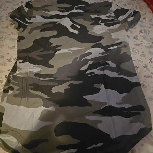 hollister t shirt men small Curved Hem Tee - photo 3