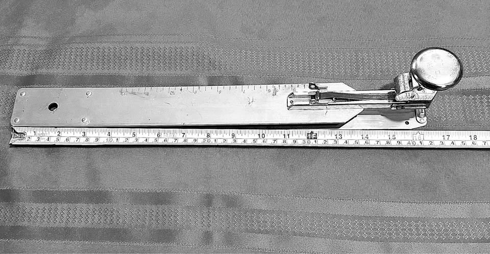 VINTAGE Pilot Ace Fastener Co. Long-reach stapler, Model 412