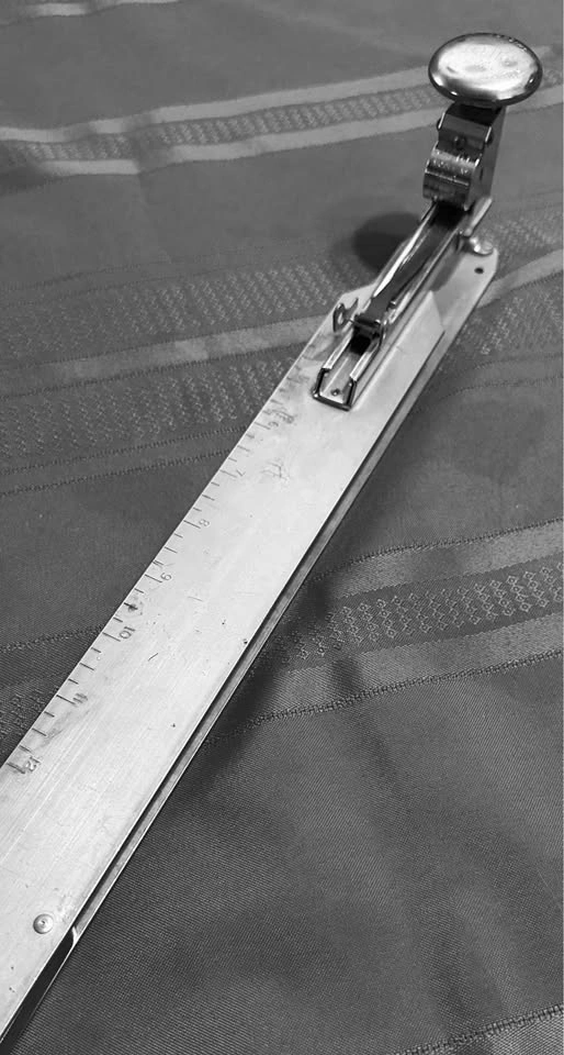 VINTAGE Pilot Ace Fastener Co. Long-reach stapler, Model 412 - photo 5