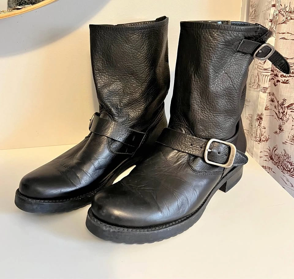 FRYE Veronica W8.5