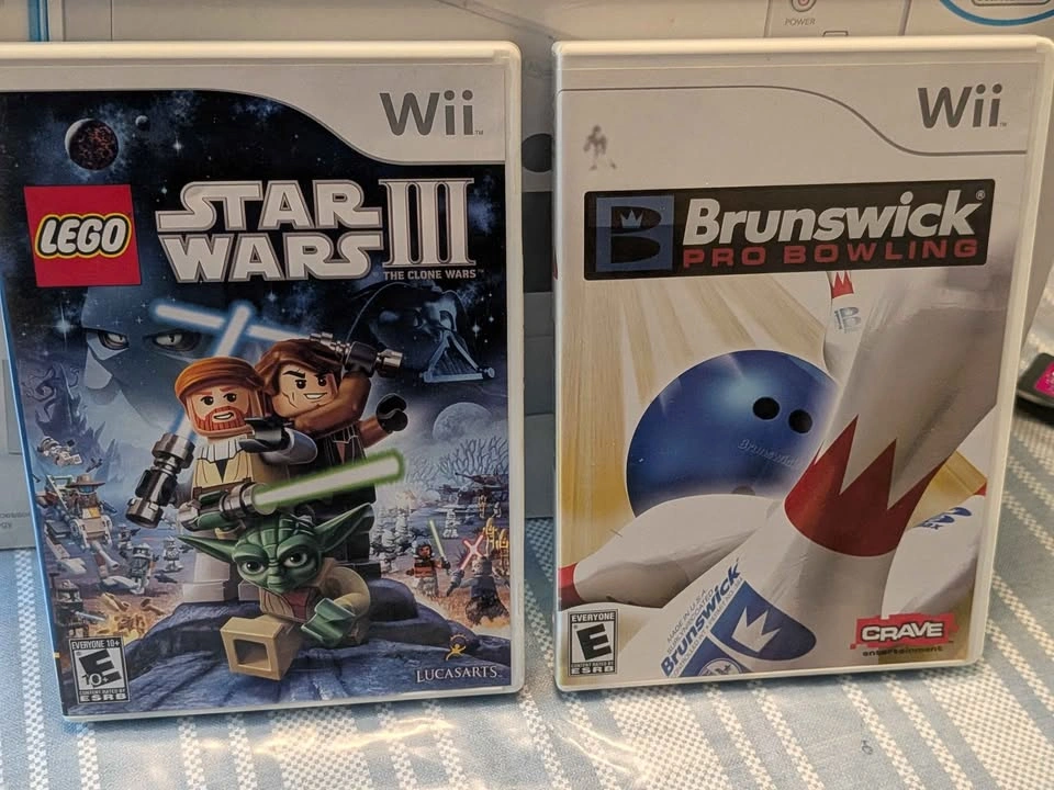 Nintendo Wii Console with Wii Sports and Games - photo 3