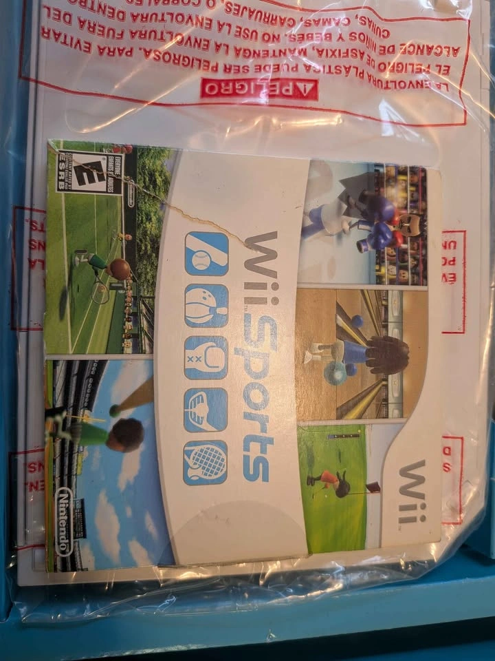 Nintendo Wii Console with Wii Sports and Games - photo 4