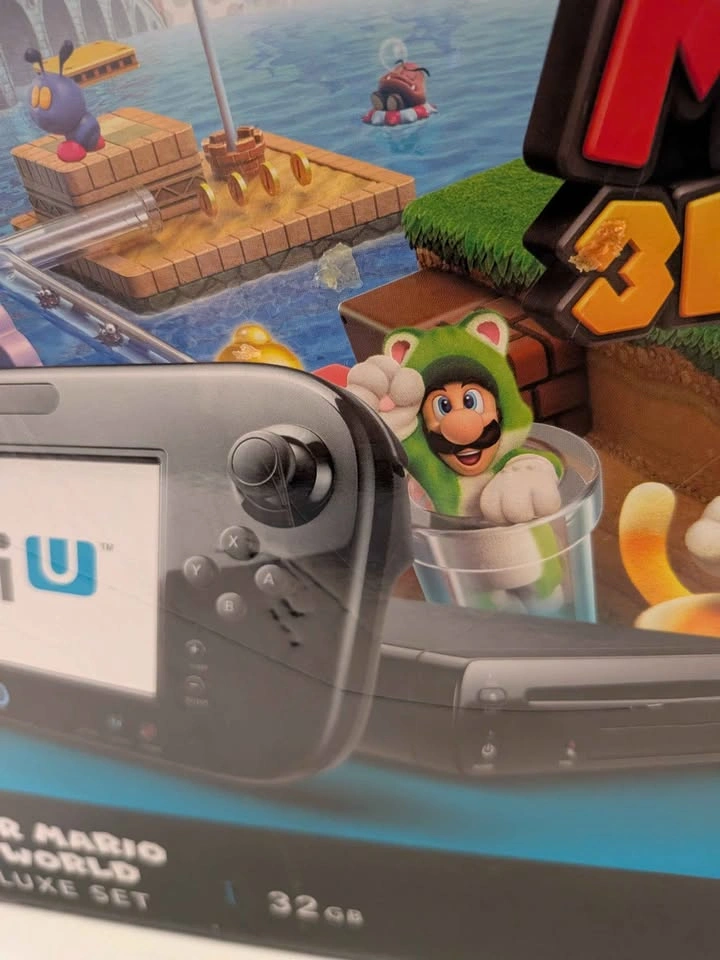 Nintendo Wii U 32GB Super Mario 3D World Deluxe Set - photo 3