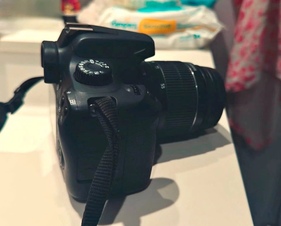 📸 Canon EOS 4000D DSLR Camera Kit