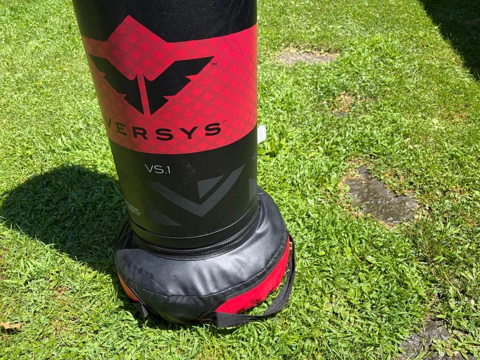 Boxing bag with gloves - photo 2