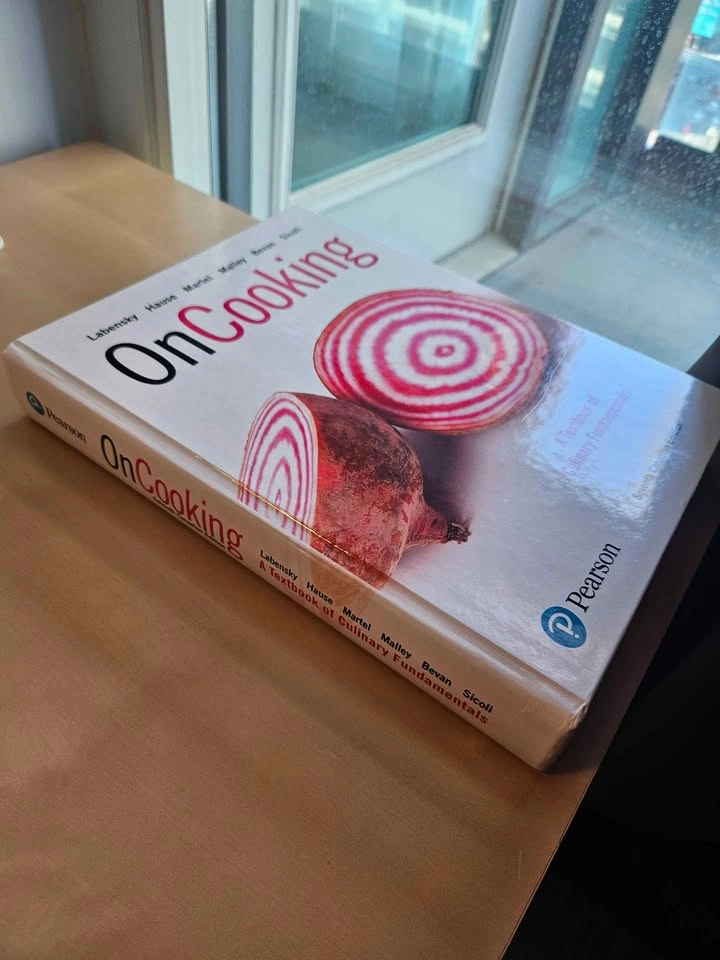 On cooking culinary textbook - photo 4