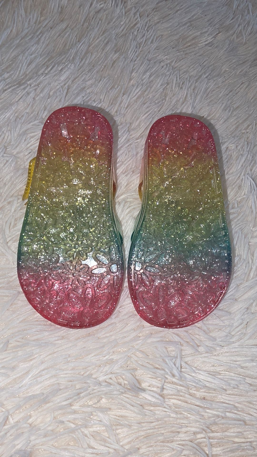 Hello Kitty Jelly Sandals 6C - photo 2